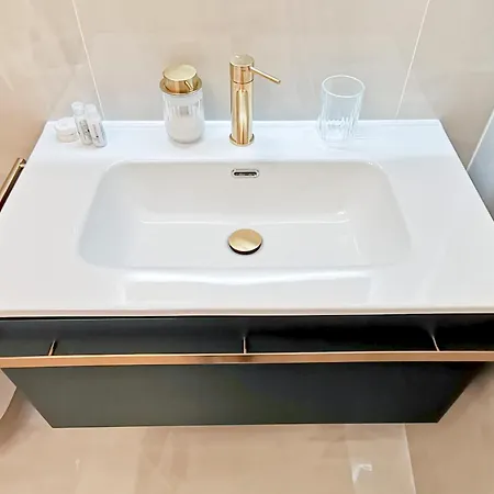 Lamure Luxury * Bari